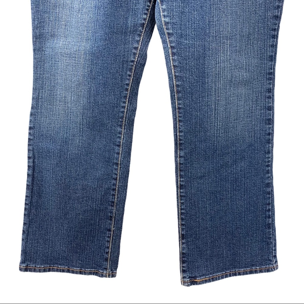 Levi’s 550 Relaxed Bootcut Denim Jeans - Picture 3 of 10